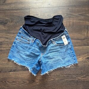 Abercrombie & Fitch Maternity shorts size 30 NWT